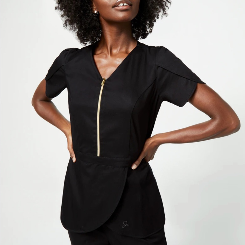 Jaanuu Tulip Top